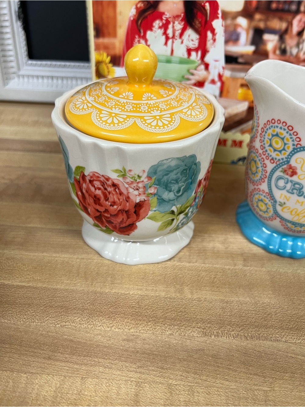Pioneer Woman Cookbook with Floral Sugar Jar & Creamer Set - Yellow, Blue, Red - Picture 5 of 13